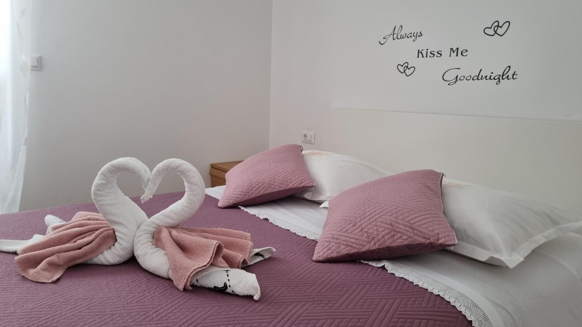 Apartment Pino プチシャ エクステリア 写真