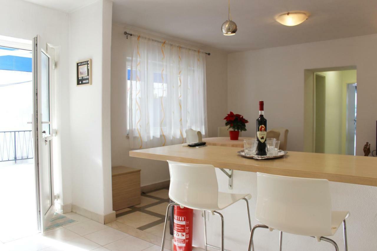 Apartment Pino プチシャ エクステリア 写真